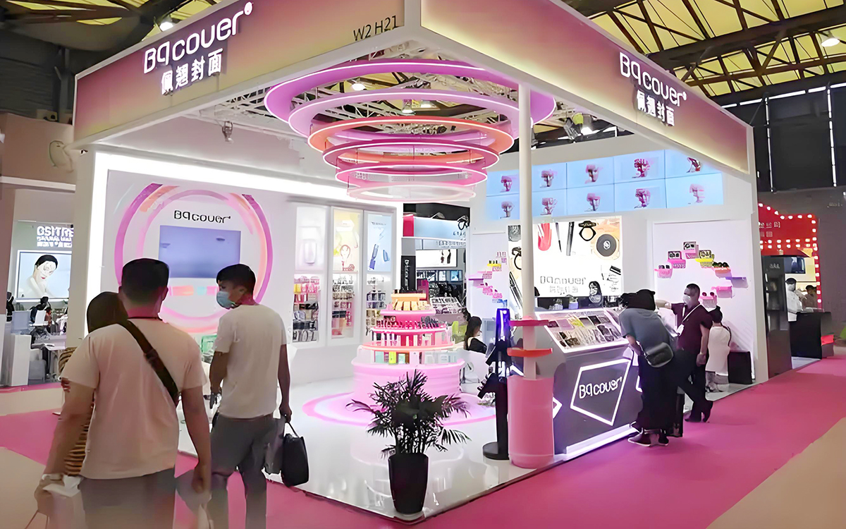 深圳展覽設(shè)計公司打造展臺氛圍設(shè)計