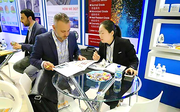 客戶溝通在香港展位裝修中扮演什么角色？