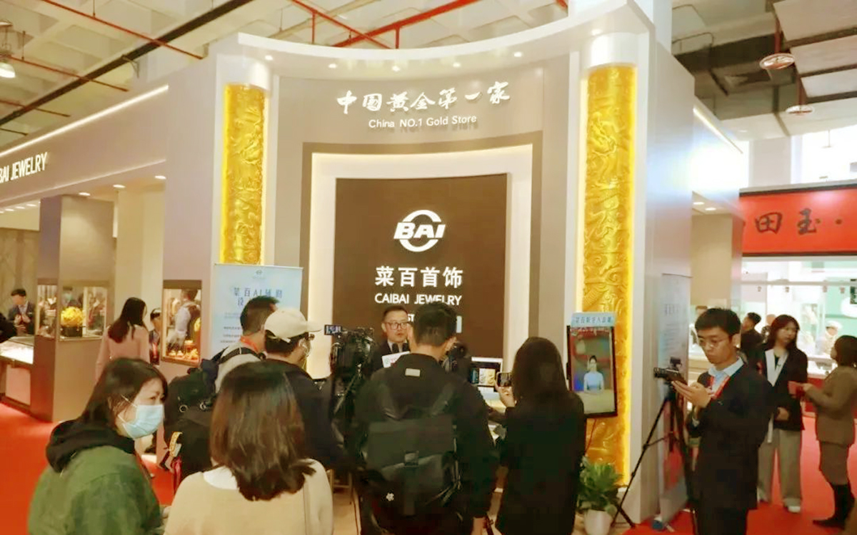 通過燈光讓深圳珠寶展臺設計更吸引客戶