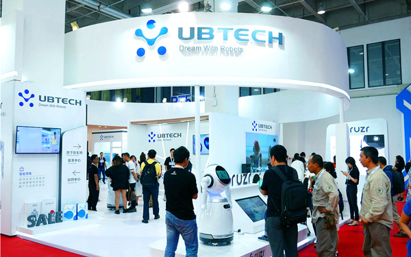 在深圳展位設計裝修中的互動元素有哪些創新思路？