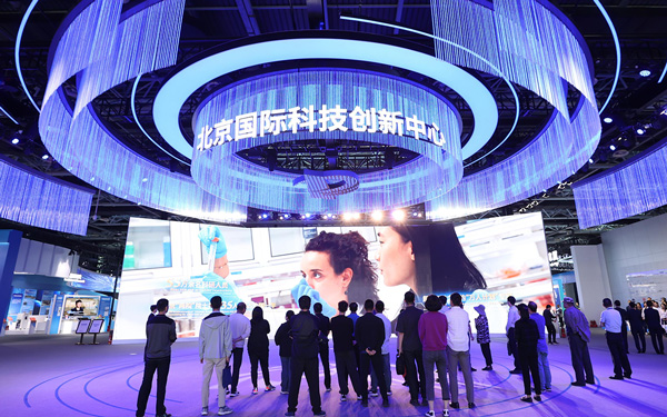 在香港展覽會設計中,顏色搭配如何喚醒品牌記憶?