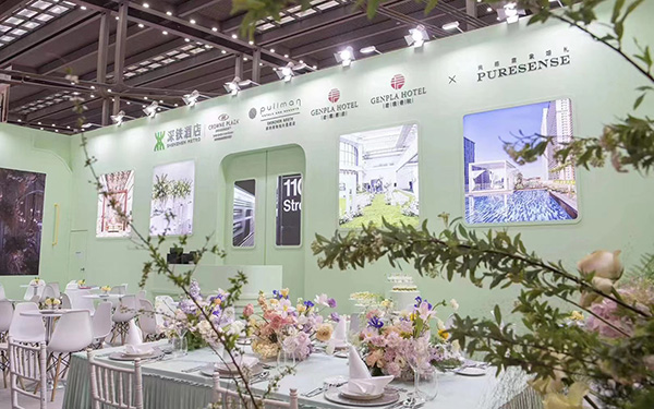 在深圳展覽搭建設計中，如何搭配道具風格與品牌？