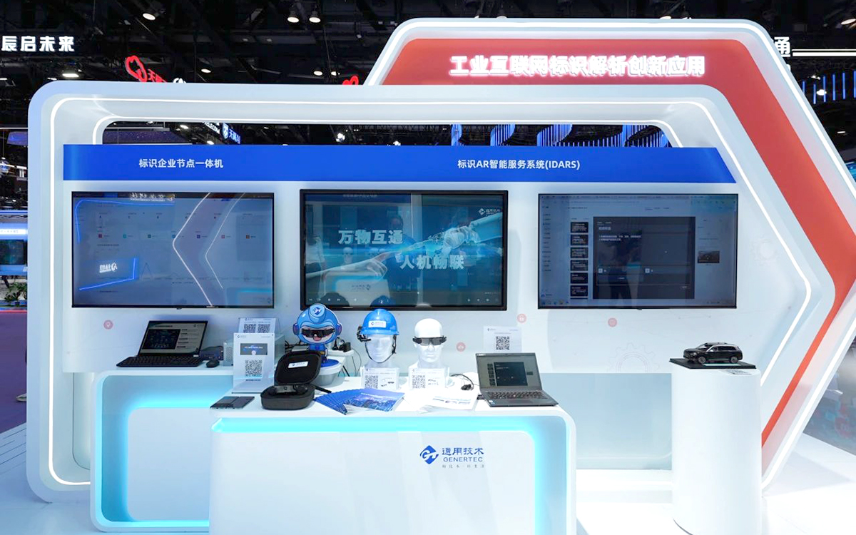 在深圳展位設計裝修中，按空間感選展示道具